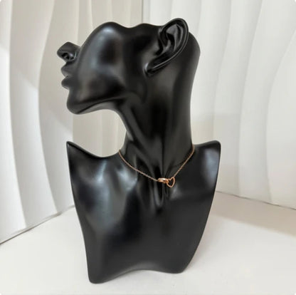 Cadeau Saint-Valentin Inoubliable : Ourson avec Fleur Éternelle & Collier Cœur Gravé